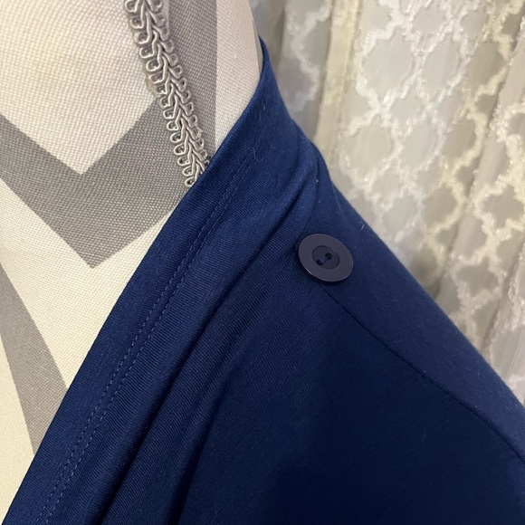 Sweater - Picture 5 of 9